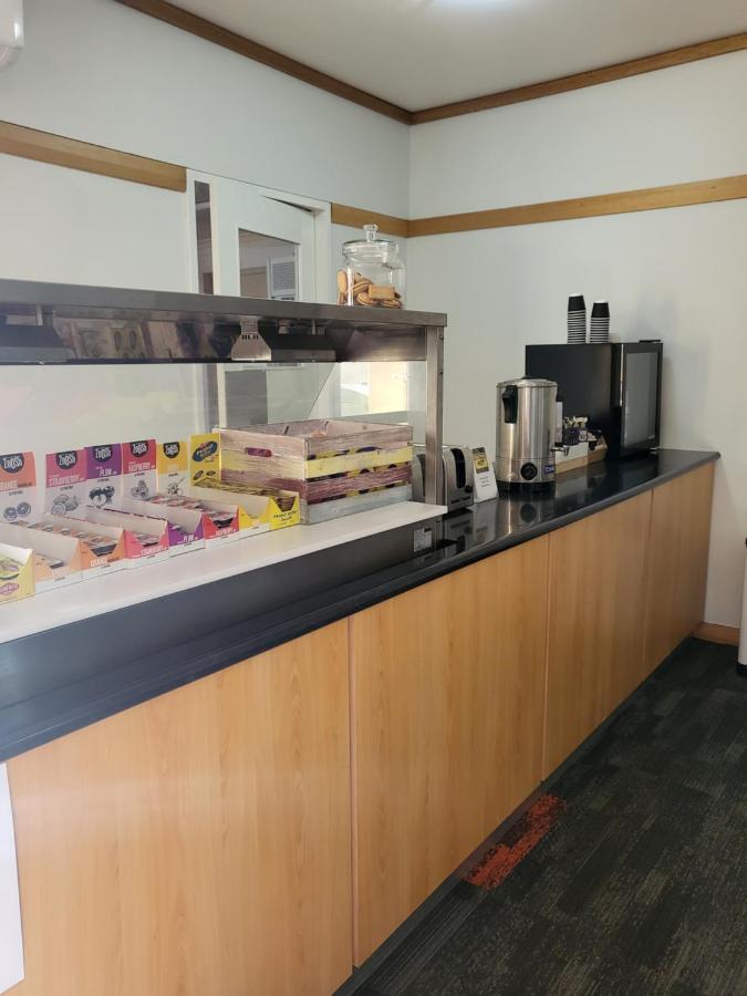 Banksia Motel Collie Екстериор снимка