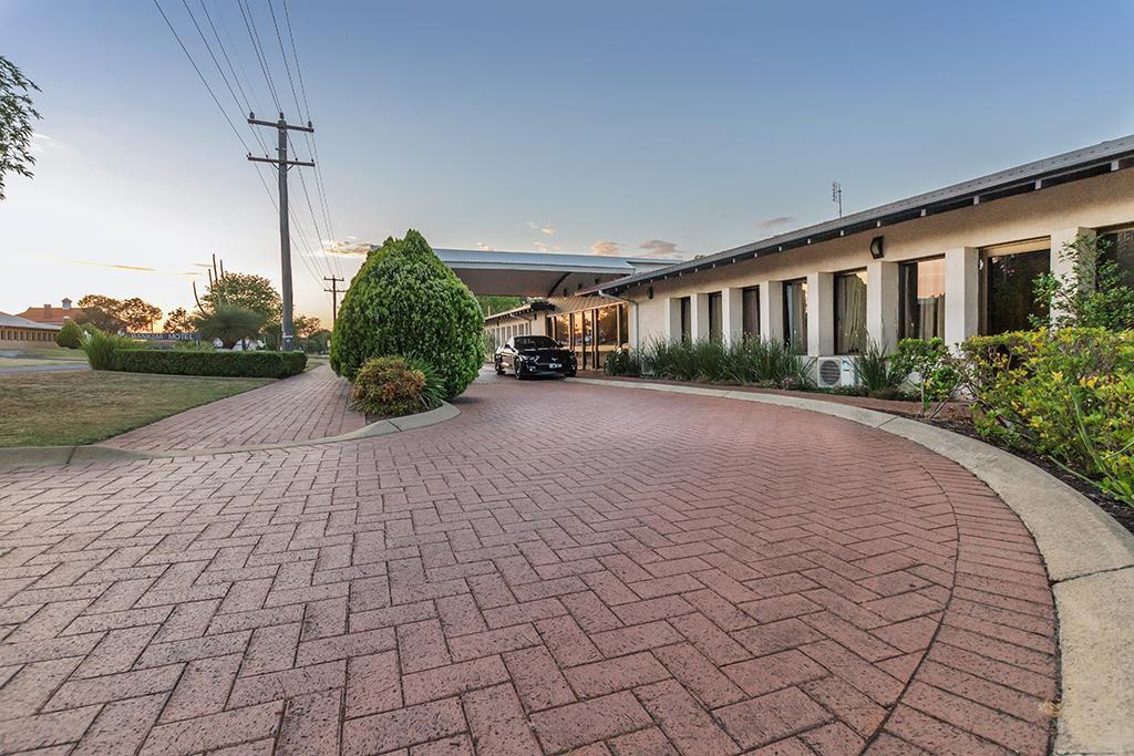 Banksia Motel Collie Екстериор снимка